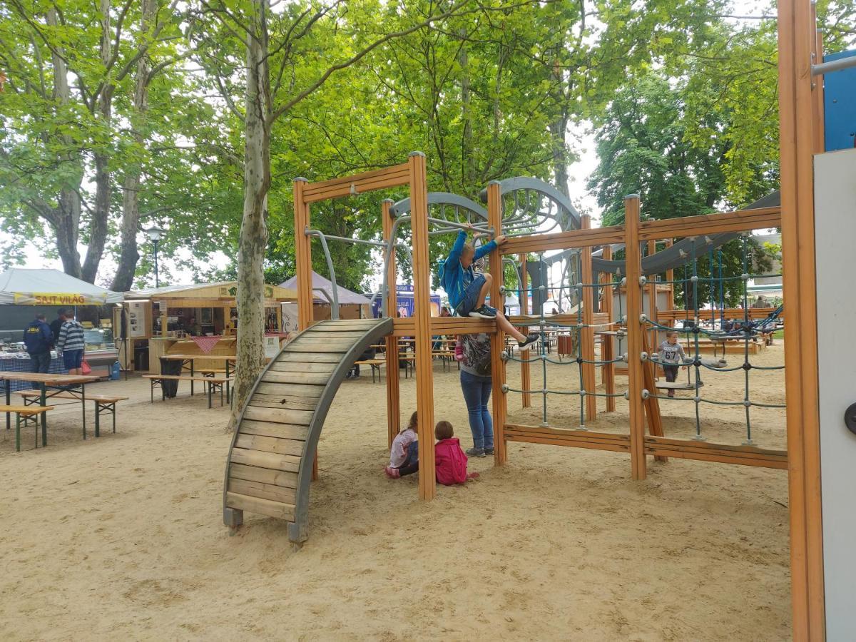 Tulipan Bungalow Camping Resort Gyenesdiás Dış mekan fotoğraf