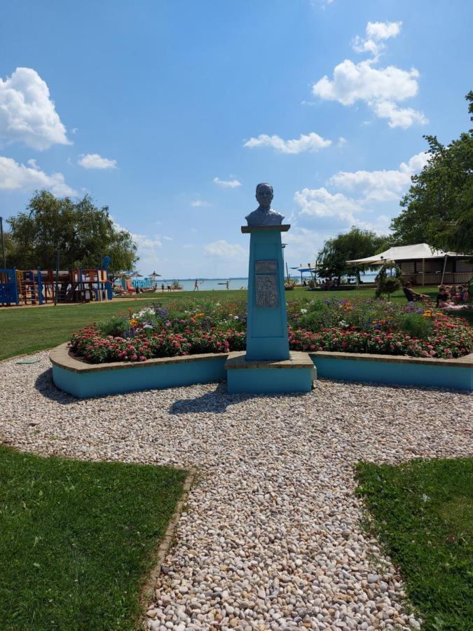 Tulipan Bungalow Camping Resort Gyenesdiás Dış mekan fotoğraf
