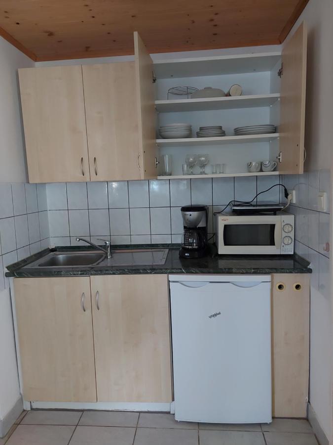 Tulipan Bungalow Camping Resort Gyenesdiás Oda fotoğraf